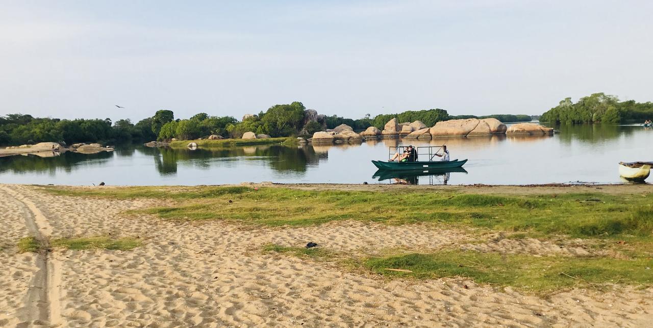 Starfish Beach Bungalows อารูกัมเบย์ ภายนอก รูปภาพ